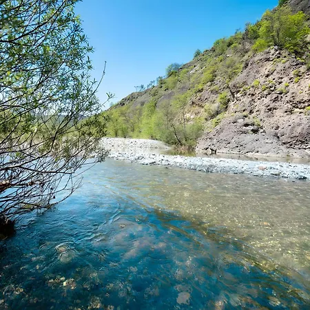 Borgo Tassani Casa rural Casaleggio Boiro