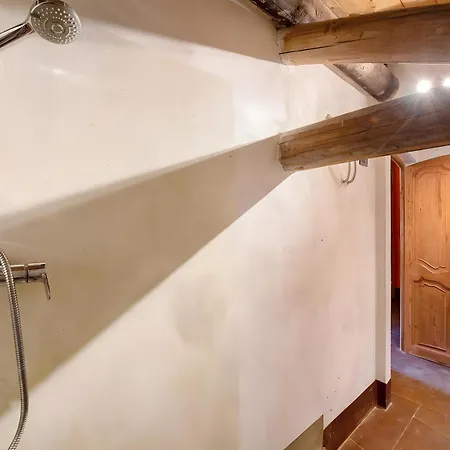 Borgo Tassani Casaleggio Boiro