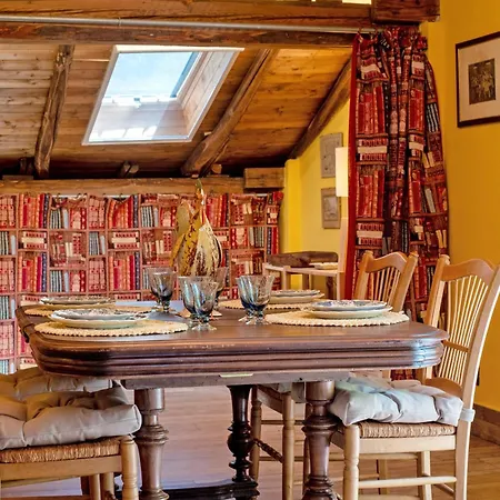 Borgo Tassani Casa rural *